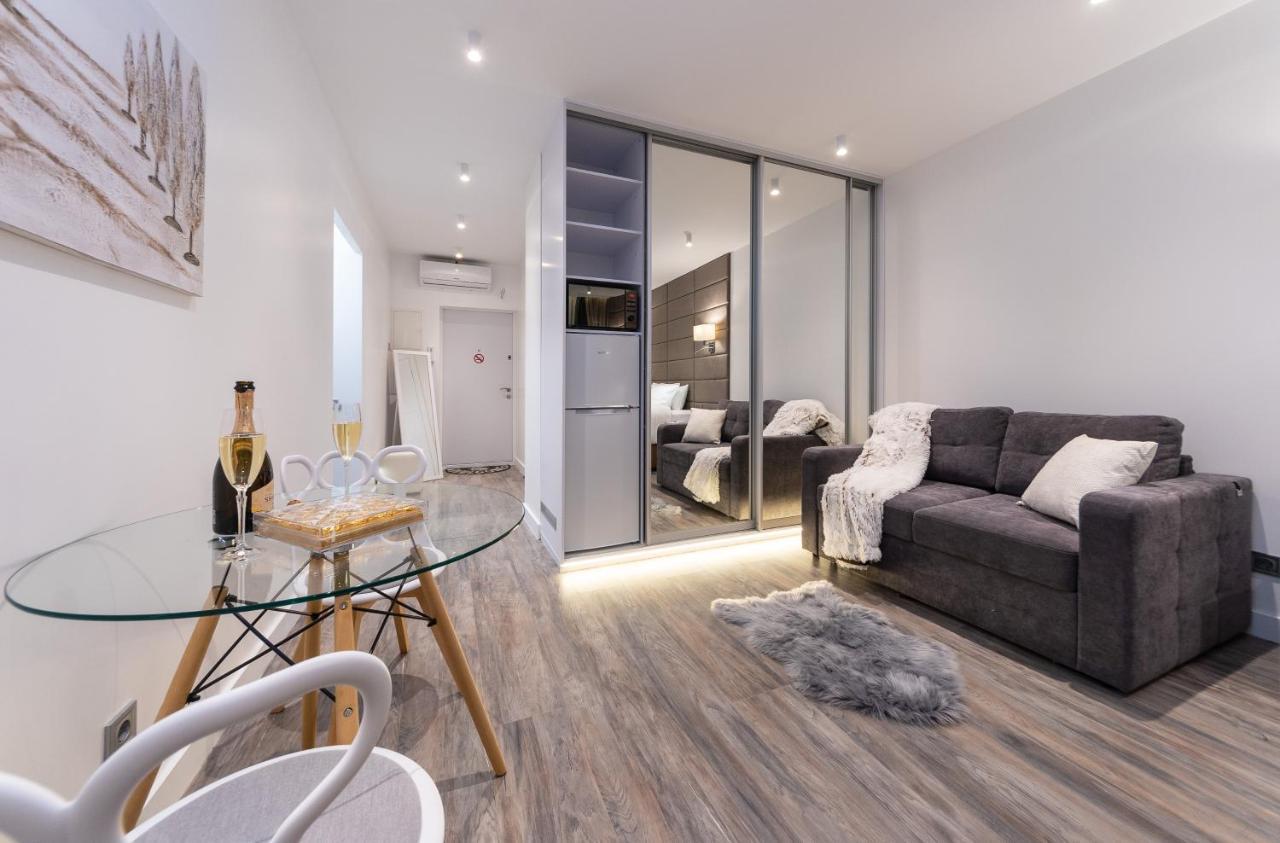 קייב Victory-29 Luxury Apartment Center מראה חיצוני תמונה